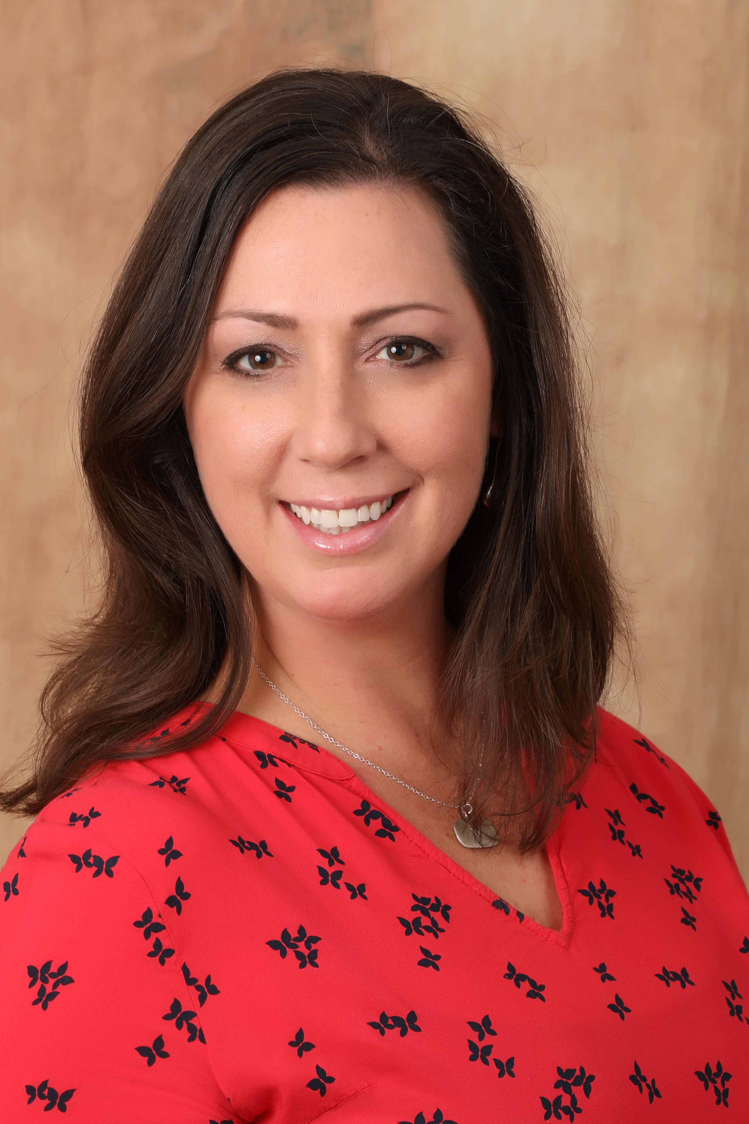 lisa paine aprn whnp-c headshot